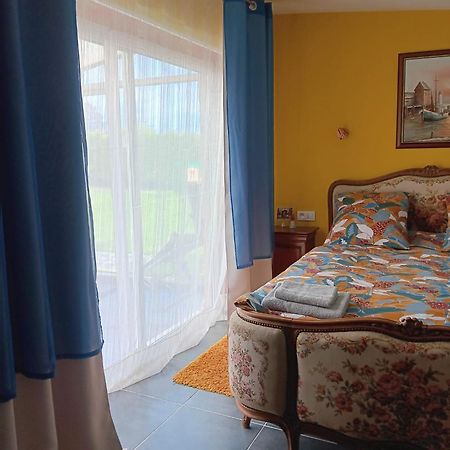 Hotel Chez Vladimir Criquebeuf-en-Caux Esterno foto