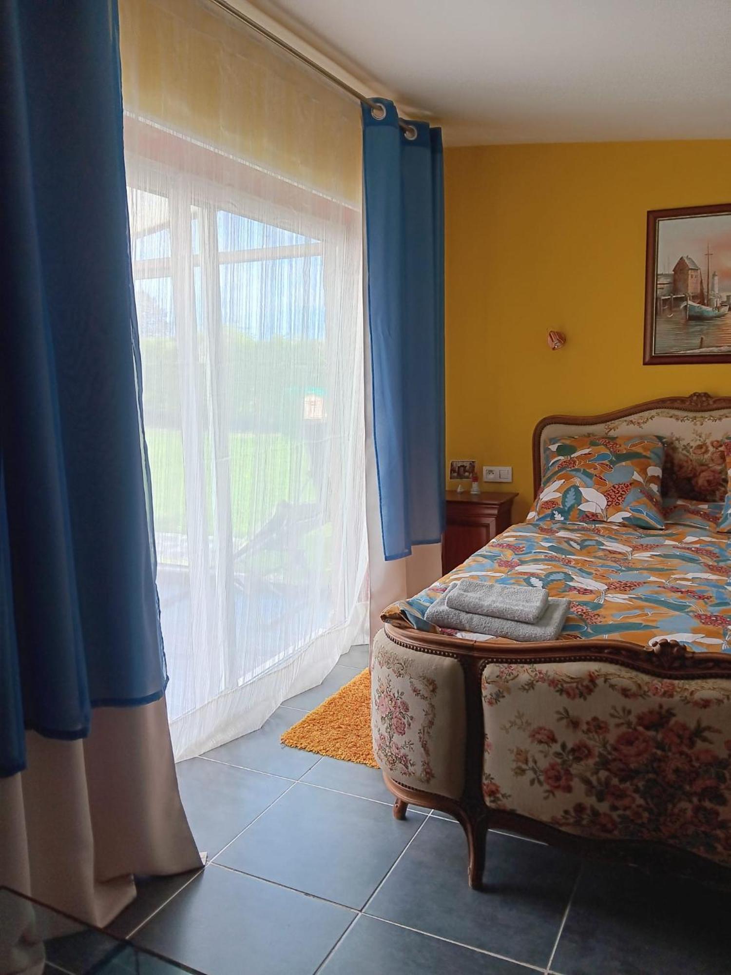 Hotel Chez Vladimir Criquebeuf-en-Caux Esterno foto